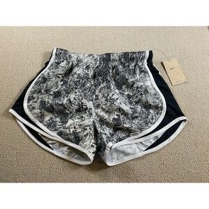 Nike Women's Size Small Training Shorts Black And White Marble Built Ins Running